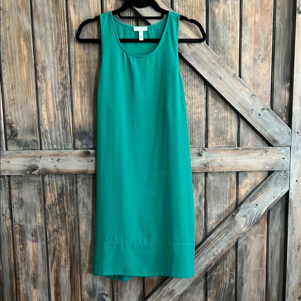 Sleeveless Emerald Green Shift Dress